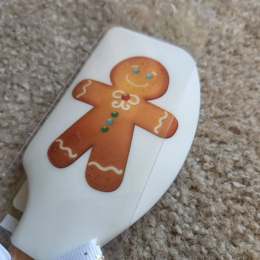 Christmas Gingerbread Man Spatula And Cookie Cutter NWT